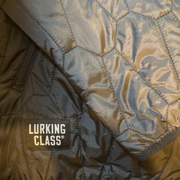 Lurking class jacket - Picture 2 of 3
